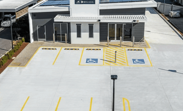 Cropped Treelands Image Without Fencing